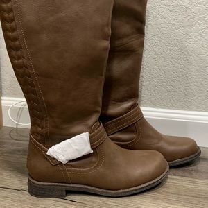NEW Brown wide calf boots